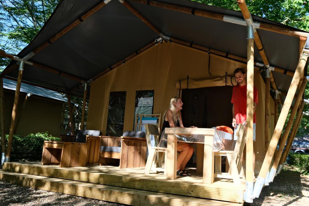 Camping De La Foret Seasonova Sillé-le-Guillaume Dış mekan fotoğraf
