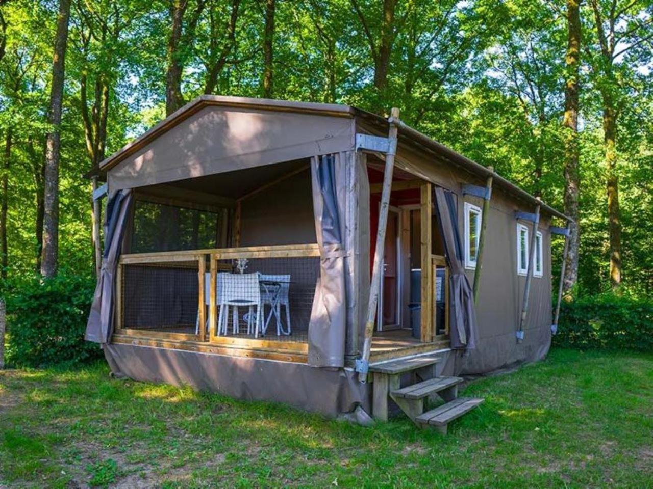 Camping De La Foret Seasonova Sillé-le-Guillaume Dış mekan fotoğraf